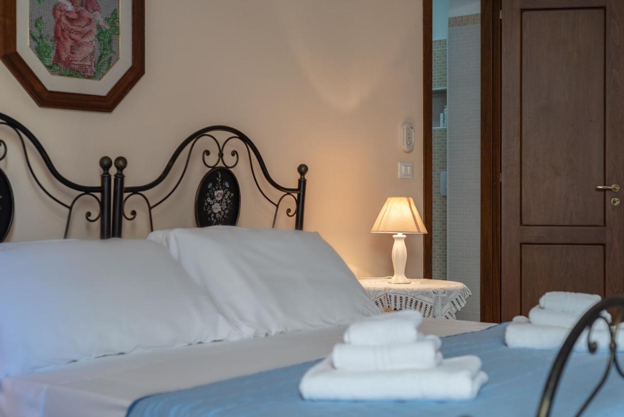 Bed and Breakfast Lu Caffa By Typney Верноле Экстерьер фото