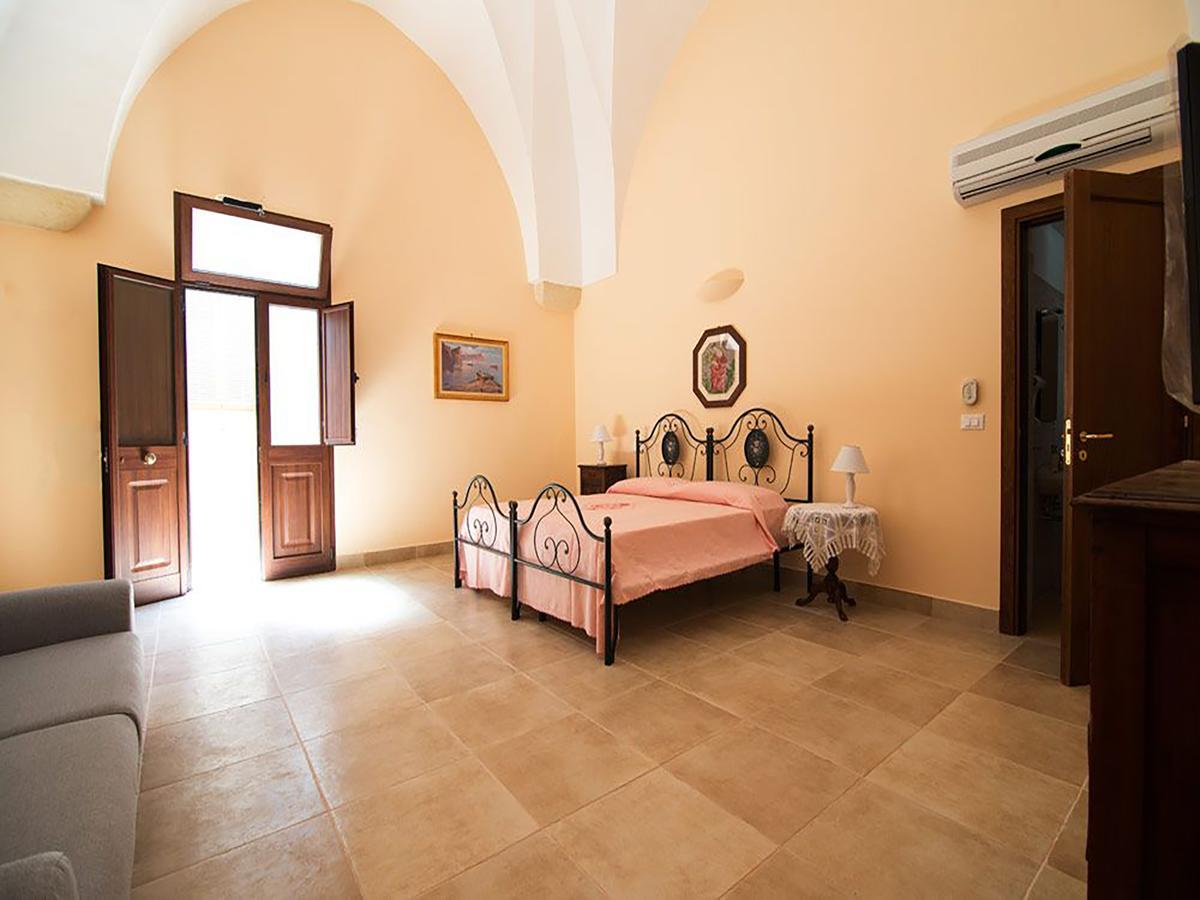 Bed and Breakfast Lu Caffa By Typney Верноле Экстерьер фото